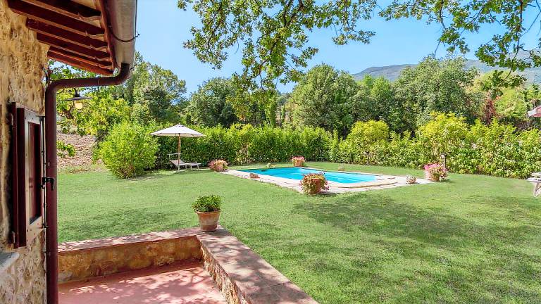 Fully equipped wonderful villa with garden, barbecue & terrace | Perfect for remote work | Pets allowed — photo 5