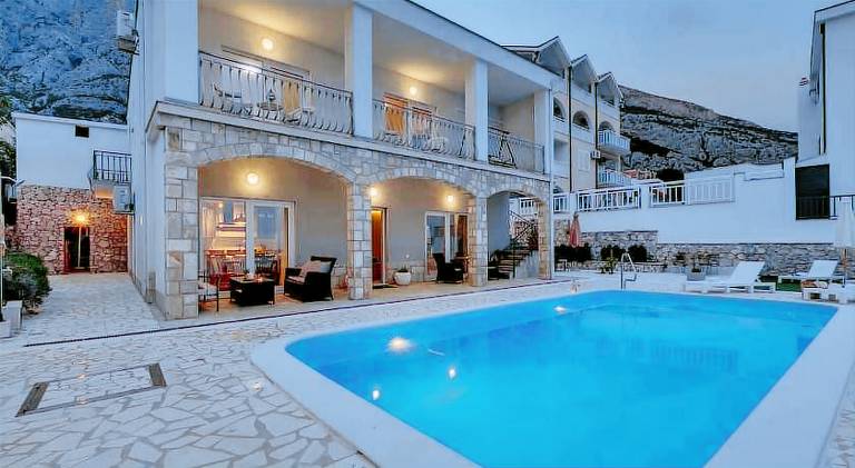 Charming villa with pool | Pets allowed — photo 4