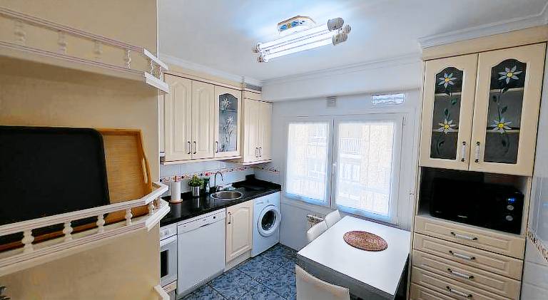 Apartment with 3 rooms for 4 persons — photo 2