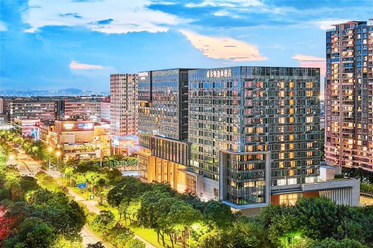 DoubleTree by Hilton Shenzhen Airport Residences in Shenzhen