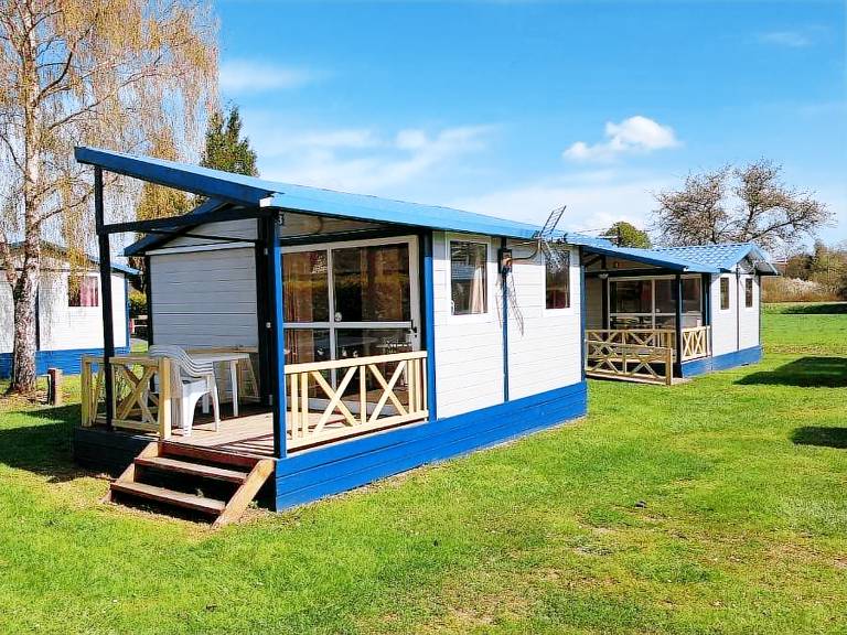 Family-friendly chalet with heated pool & patio | Pets allowed — photo 5
