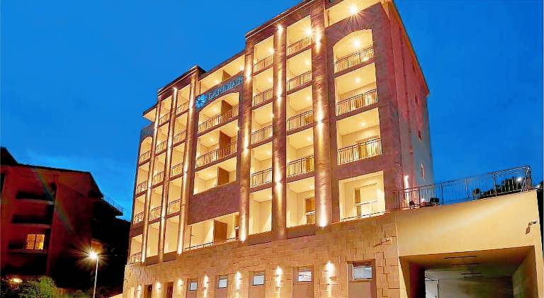 Hotel Larimar — photo 4