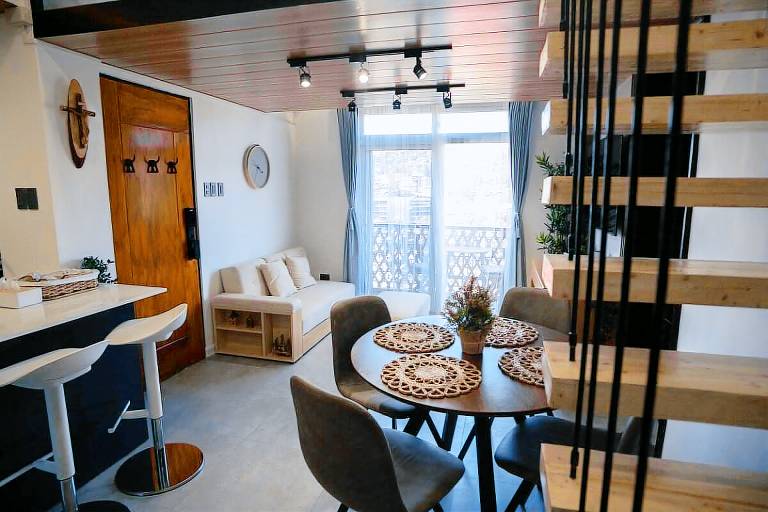 Apartment with patio — photo 3
