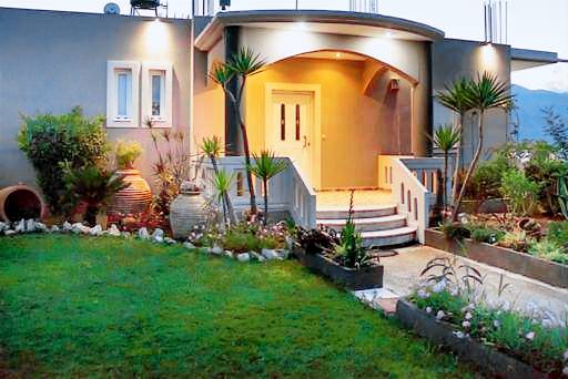 Villa with barbecue, terrace & garden — photo 2