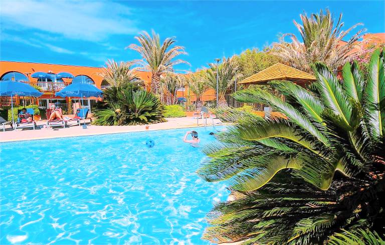 Family-oriented beautiful apartment with pool | Next to the beach | Pet-friendly in Agde