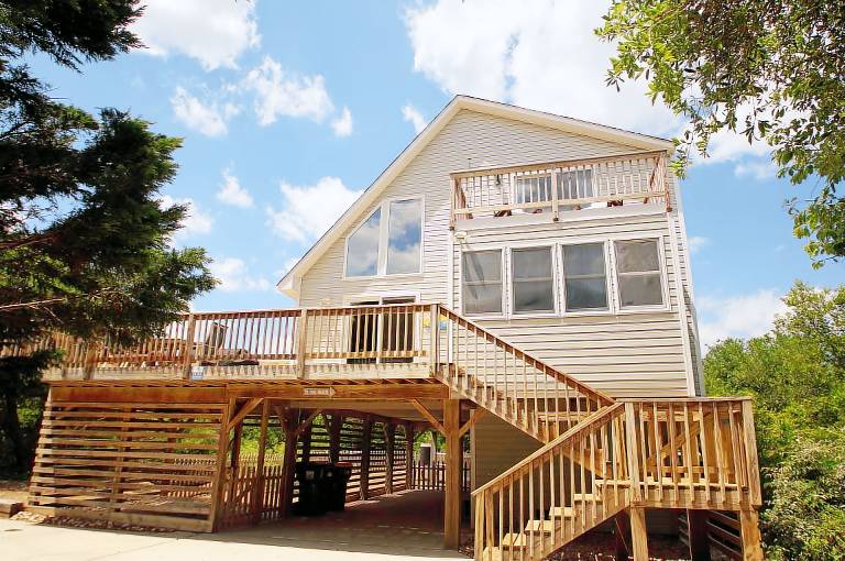 OS635- Steps to the Beach- 3 BRs, New Pool, Jacuzzi Tub, Dog Friendly! — photo 2