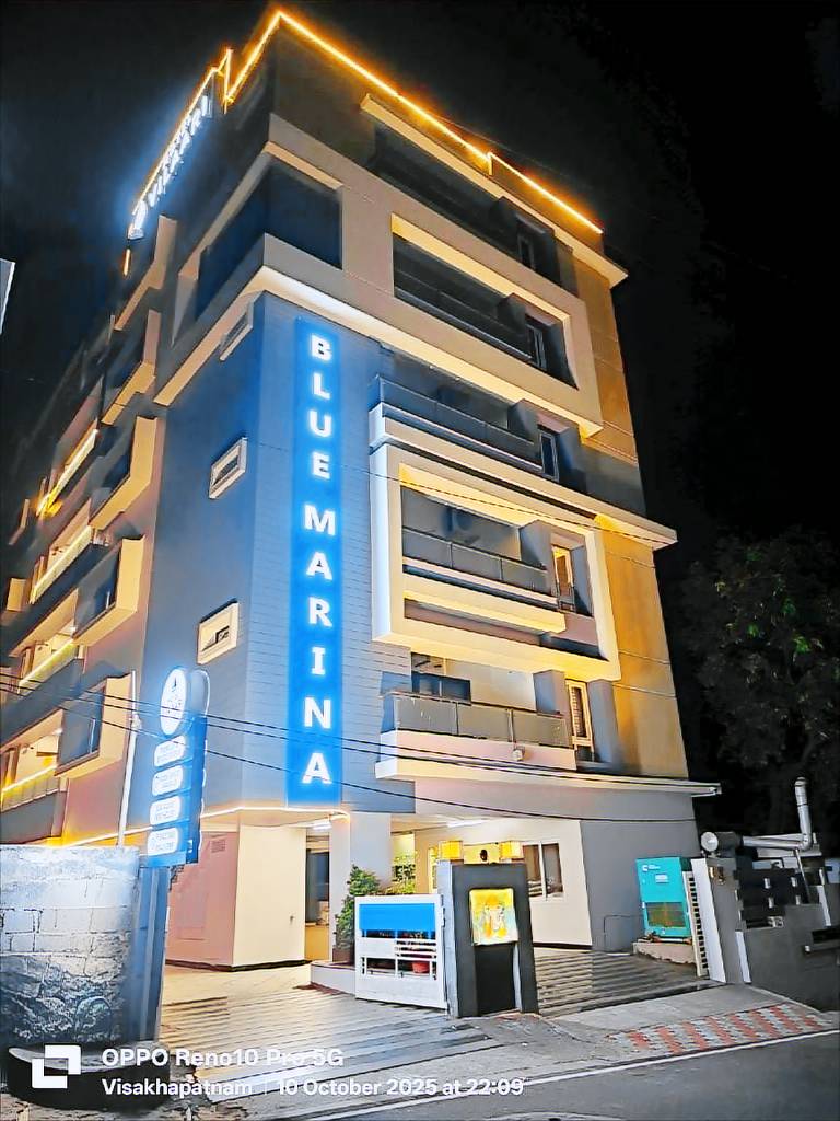 Hotel Vilaari Blue Marina in Visakhapatnam