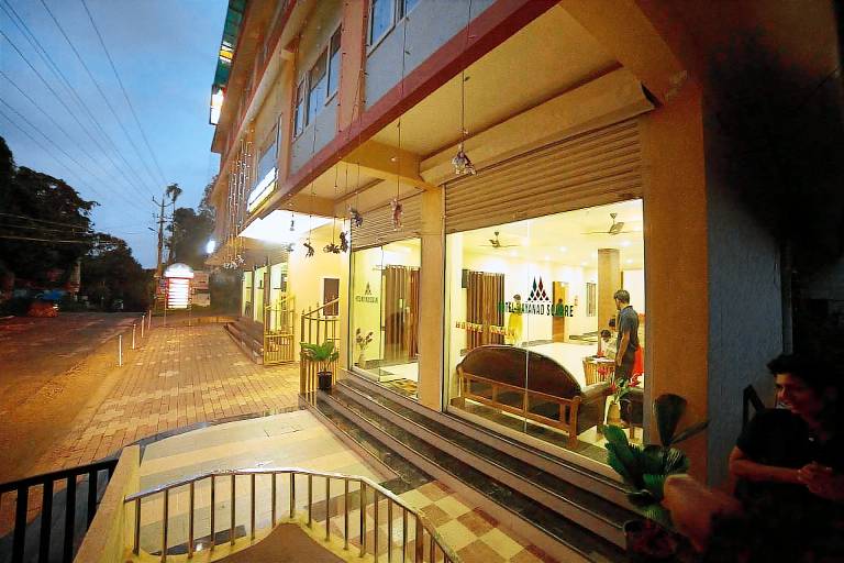 WAYANAD SQUARE HOTEL