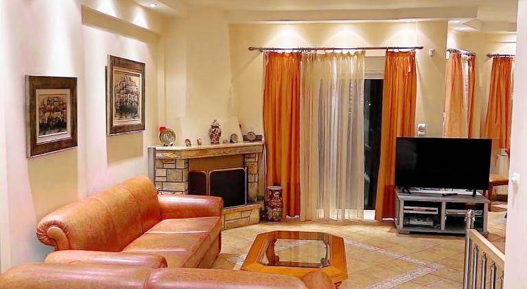 Βίλα Παραλία ΕΟΤ Μαρκόπουλου