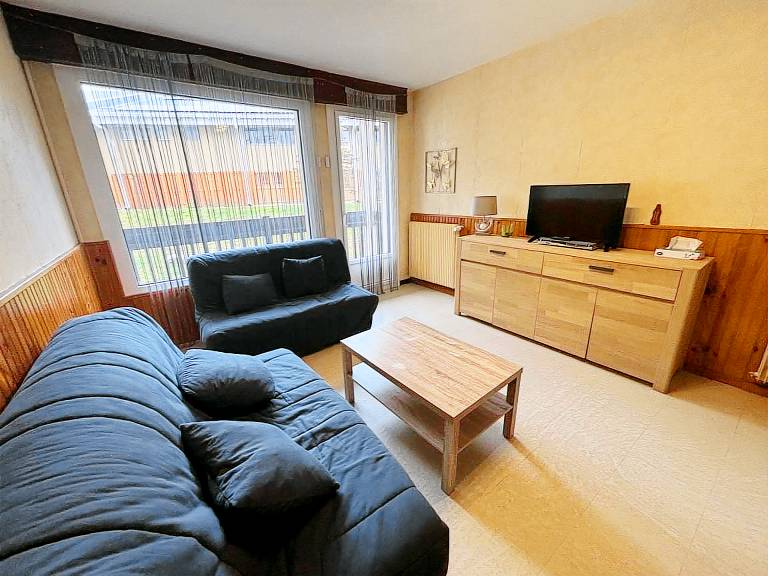 2 Rooms at the slopes with parking in Foix