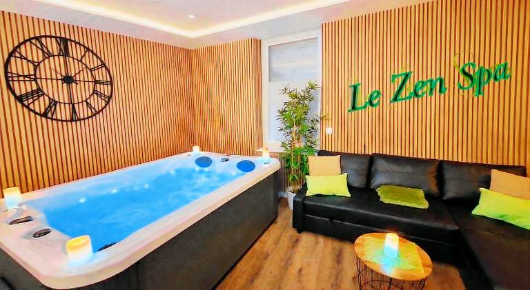 Rental apartment with jacuzzi — photo 4