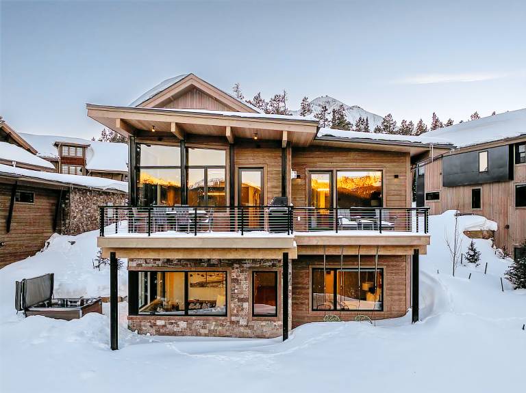 House  Big Sky
