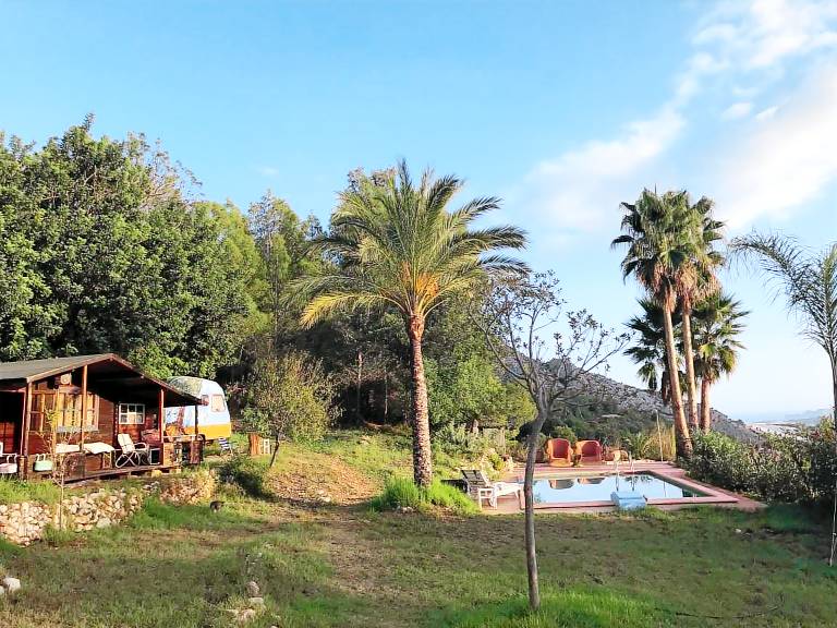 Hut  Bolulla
