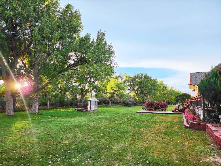 Farmhouse Brookhurst