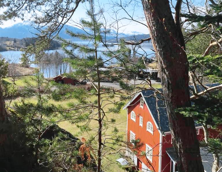 House with garden, grill & terrace | Suitable for remote work in Kristiansund