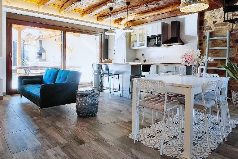 Holiday Home 'Con Encanto' with Private Garden, Balcony and Wi-Fi — photo 3