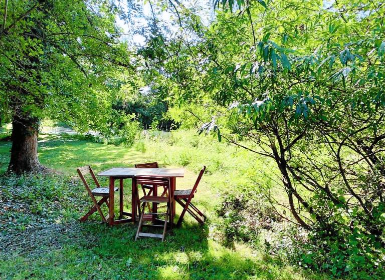 Cosy Cabin in the Woods near Nevers for Luxury Camping in France — photo 5