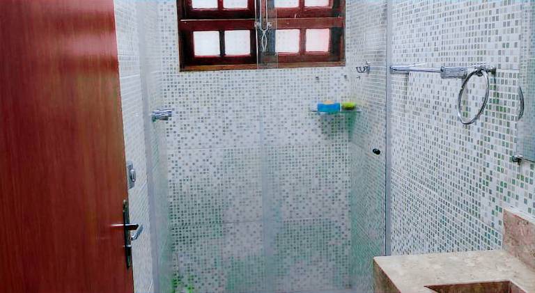 Charming vacation home with pool | Pet-friendly — photo 2