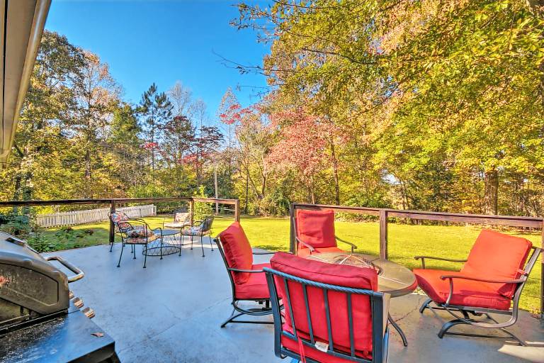 Mod 'Stable House' on 10 Acres, Walk to Lake! — photo 3