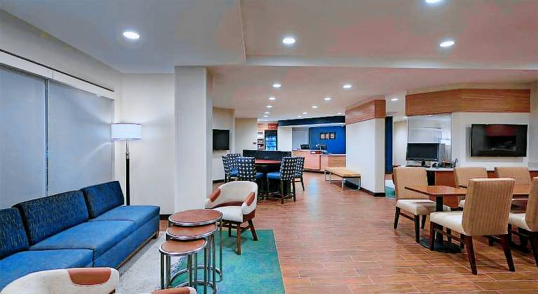 TownePlace Suites by Marriott Tacoma Lakewood — photo 3