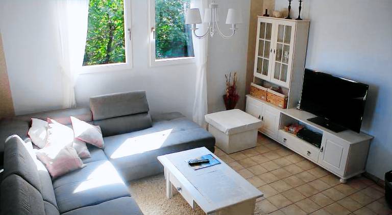 Holiday apartment with 2 rooms for 6 persons — photo 2
