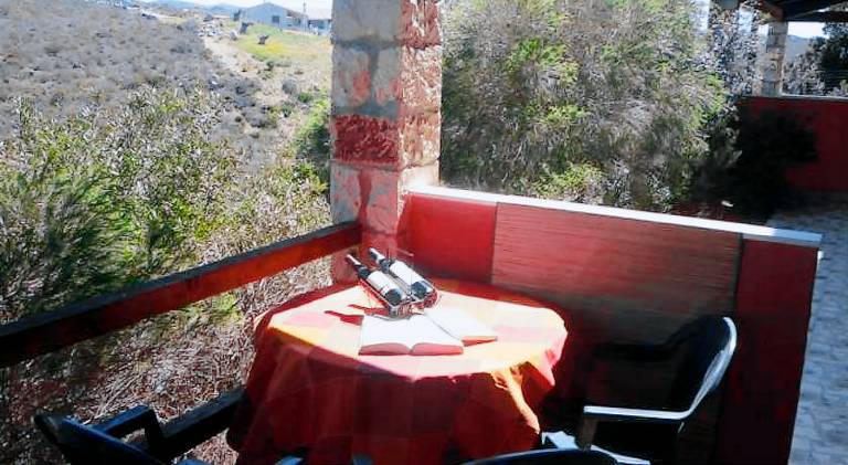 Vacation home with garden, patio & grill — photo 3