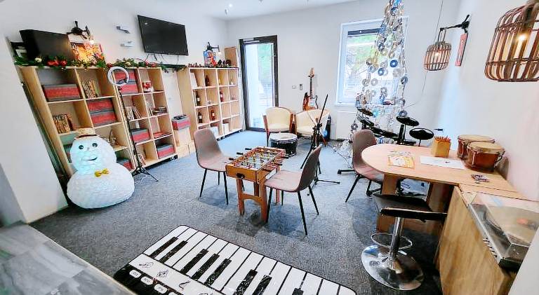 Serviced apartment with terrace, yard & sauna | Pets allowed — photo 4