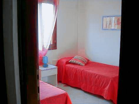 Family-friendly pleasant villa with patio, yard & grill | Pets allowed — photo 4