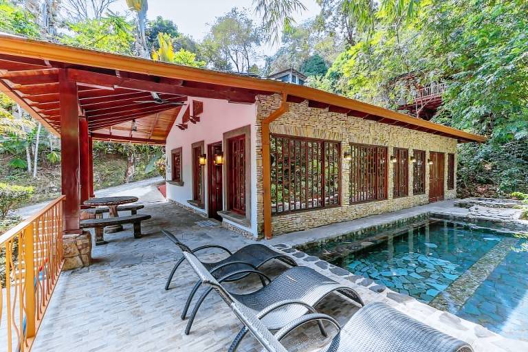 Villa  Manuel Antonio
