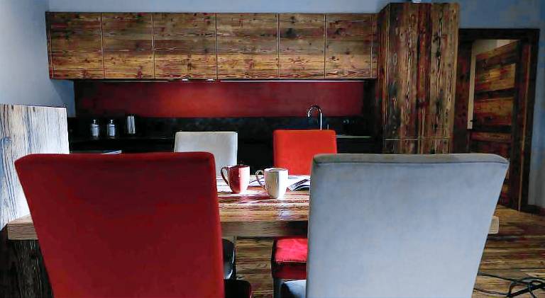 Holiday apartment with private pool & yard in Bormio