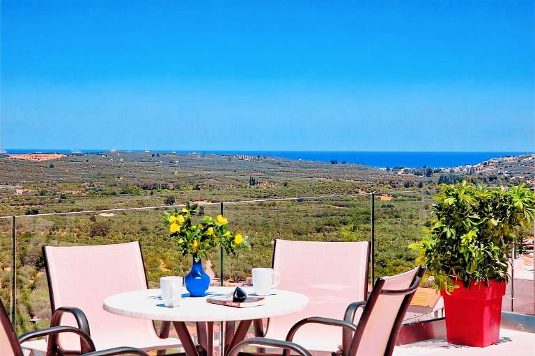 Villa with BBQ, patio & private pool | Good for workation — photo 5