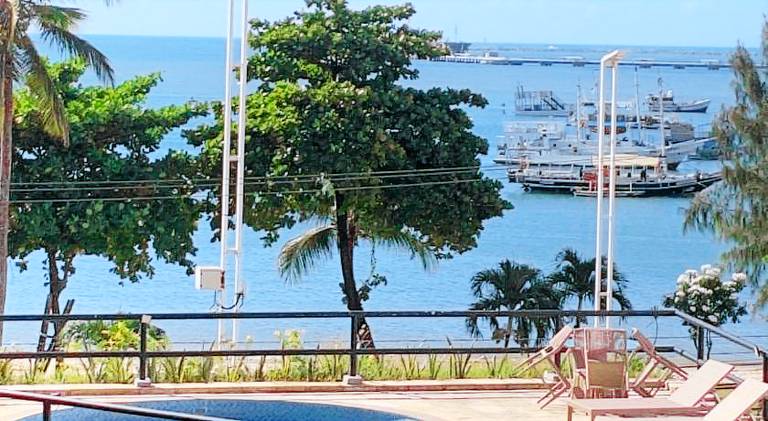 Charming serviced apartment with terrace, pool & sauna | Beach nearby | Dogs allowed in Fortaleza