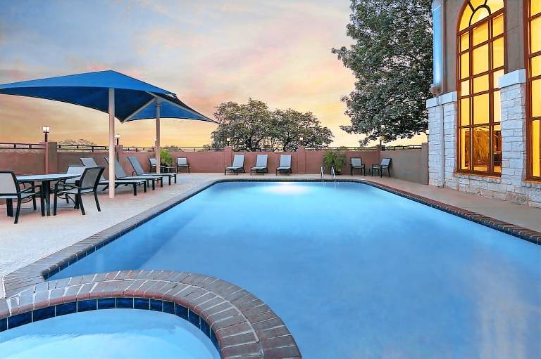 Holiday Inn Express Hotel & Suites Cedar Park by IHG
