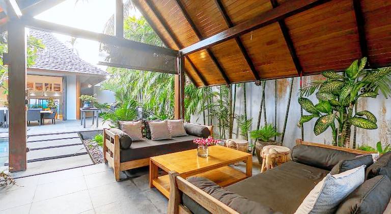 Villa with pool | Pets are welcome — photo 4