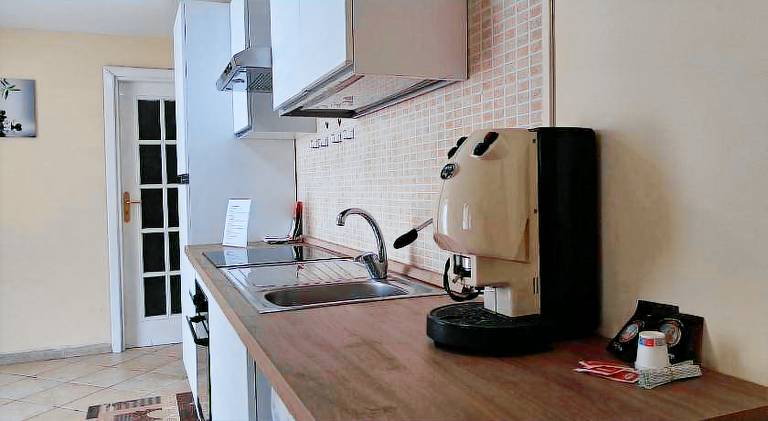 Pleasant apartment with patio | Dogs allowed — photo 3