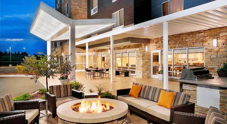 TownePlace Suites by Marriott Milwaukee Grafton — photo 2