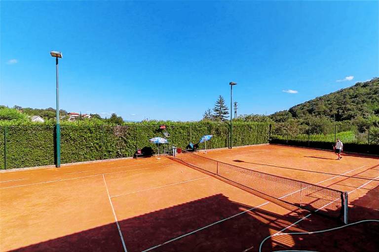 Villa with garden, sauna & pool | Pool view — photo 4