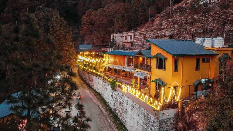 THE HIMALAYAN LIVING WHISLING PINES HOME STAY — photo 4