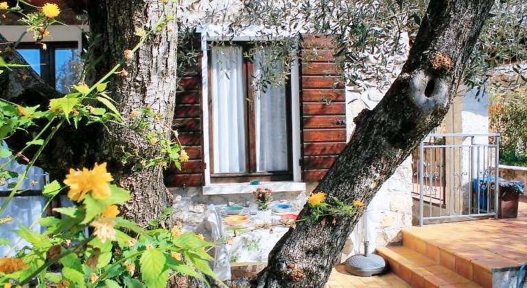 House with 2 rooms for 4 persons — photo 4