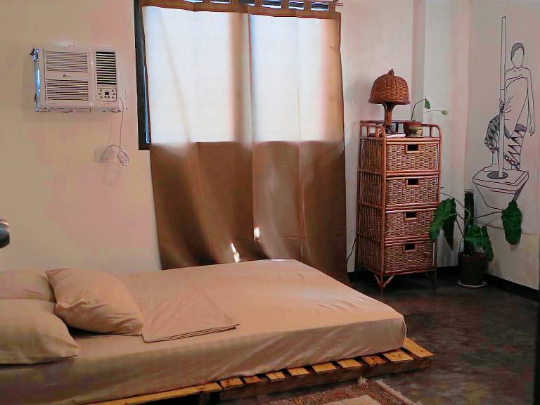 Art House by the Beach (Beachside property) in San Fernando