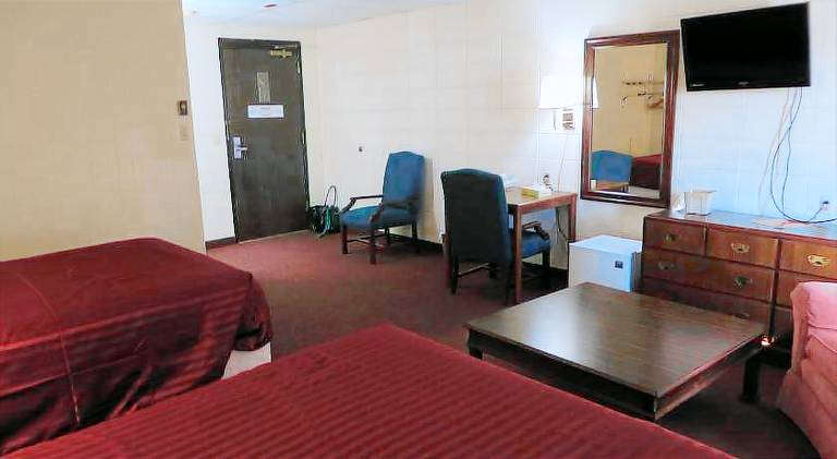 Grand Inn Fargo — photo 2