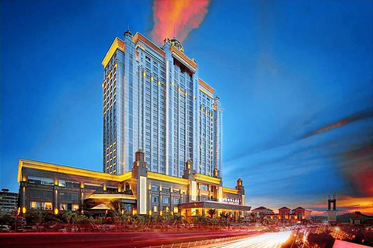 Glory Charm Hotel