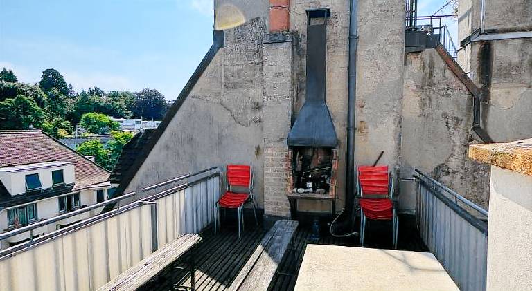 Rustic lakeside gem with rooftop looking to Zurich see — photo 3