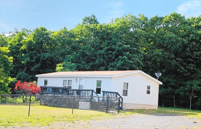 House  Coxsackie
