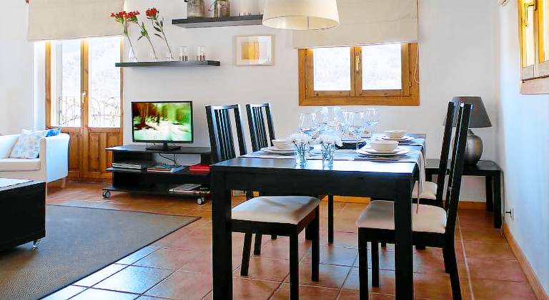 Apartment with 2 rooms for 4 persons — photo 2