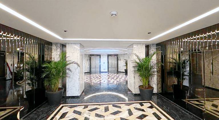Marina Crown 1 BR Modern Apartment Full Sea View — photo 4