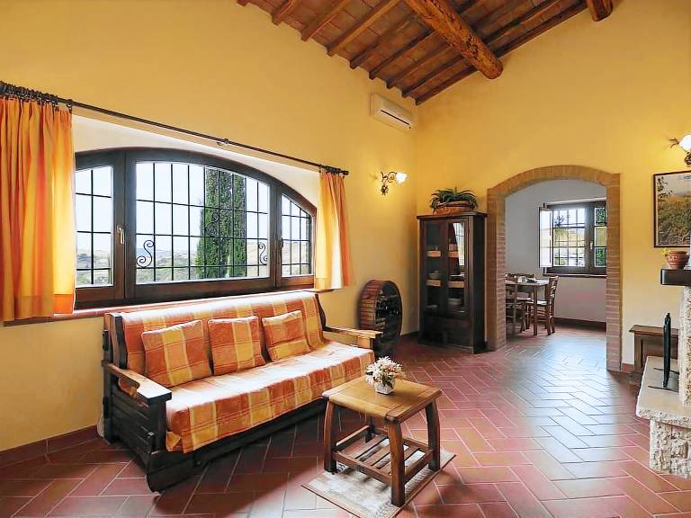 Beautiful house with barbecue, yard & pool | Pets allowed — photo 3