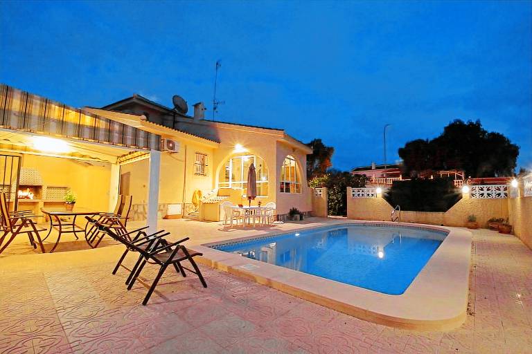 Villa Rojales