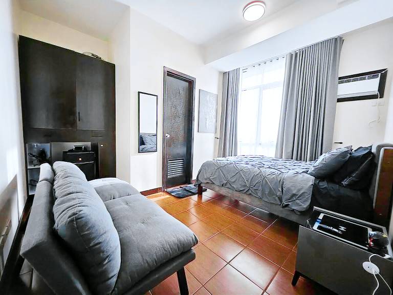 Rental apartment with pool — photo 2