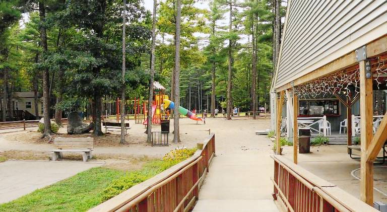 Gateway to Cape Cod ADA Accessible Cottage 6 — photo 4